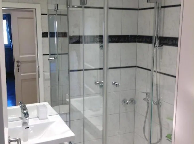 דירה Katy & David